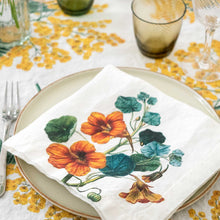 Lade das Bild in den Galerie-Viewer, Set of 6 Yellow Flowers Napkins.