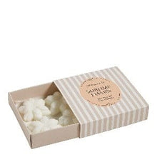 Charger l'image dans la galerie, Box of 4 Jasmine Melting Decorations in Scented Wax - Sublime Jasmin..