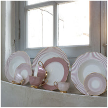 Lade das Bild in den Galerie-Viewer, Dinner Plate Mrs.Recamier - Pink.