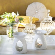 Charger l'image dans la galerie, Box of 4 Jasmine Melting Decorations in Scented Wax - Sublime Jasmin..