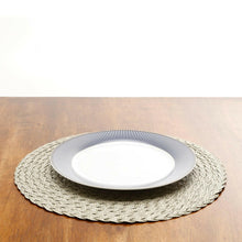 Load image into Gallery viewer, Set of 4 Placemat Polyester Light Green/Beige 38cm.