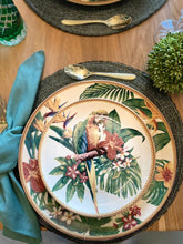 Lade das Bild in den Galerie-Viewer, Amazonia Dinner Plate.