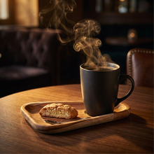 Charger l'image dans la galerie, Tasse en porcelaine 350 ml et soucoupe en bois 22x15x11cm
