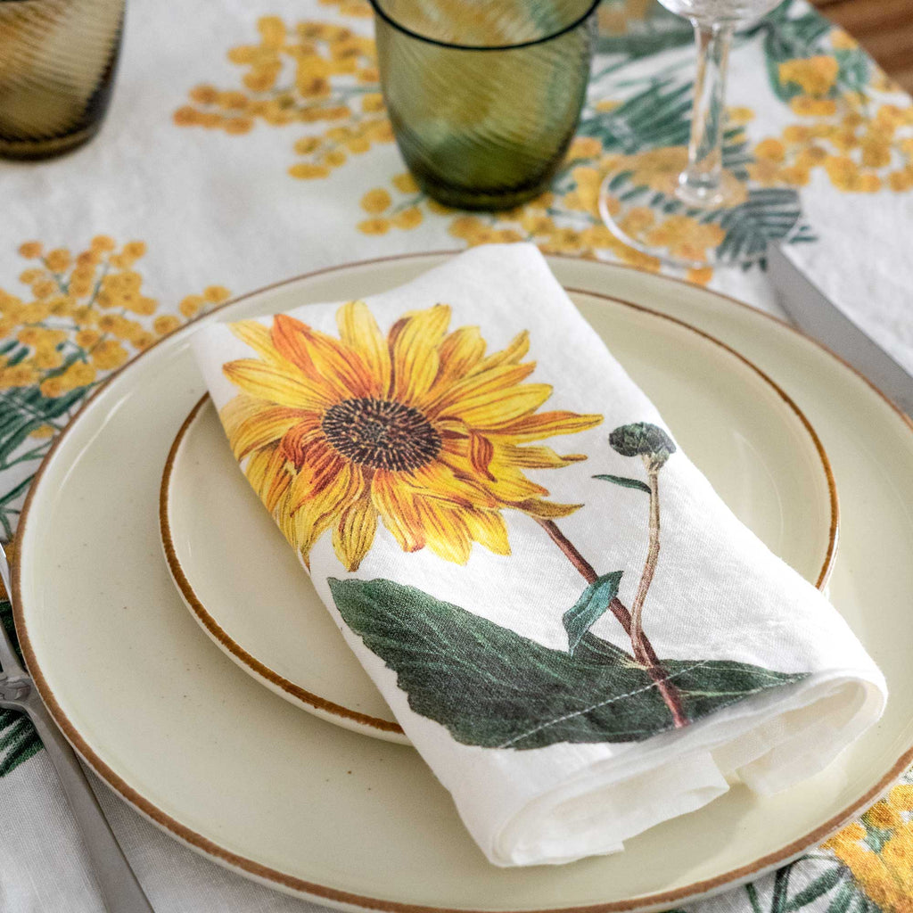 Set of 6 Yellow Flowers Napkins.