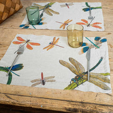 Lade das Bild in den Galerie-Viewer, Set of 2 Placemats LAKESIDE DRAGONFLIES.
