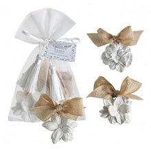 Lade das Bild in den Galerie-Viewer, Pouch with 3 scented deco - Sublime Jasmin.

