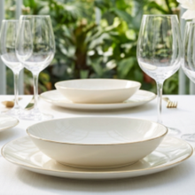 Lade das Bild in den Galerie-Viewer, 18-Piece White Porcelain Dinner Set with Gold Rim Metropolis | Elegant Tableware for 6.

