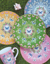 Lade das Bild in den Galerie-Viewer, Set 4 Dessert Plates Spring Parade.
