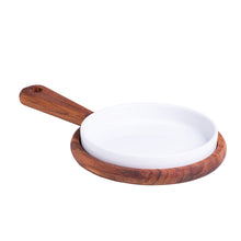 Charger l'image dans la galerie, Wooden Board with a Porcelaine Plate 28x17x3cm.
