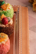 Charger l'image dans la galerie, Crystal pearl serving plate 30x12x3cm..
