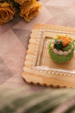 Charger l'image dans la galerie, Crystal pearl serving plate 30x12x3cm..
