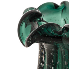 Charger l'image dans la galerie, The Green Elegance Vase-18x21cm.
