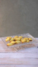 Lade das Bild in den Galerie-Viewer, Janine Crystal Elevated Platter 29.5x19.5cm.
