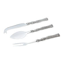 Lade das Bild in den Galerie-Viewer, Set of 3 Cheese Serving Knives.
