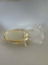 Charger l'image dans la galerie, Elevated Gold Leaf Cake Plate With Glass Dome.
